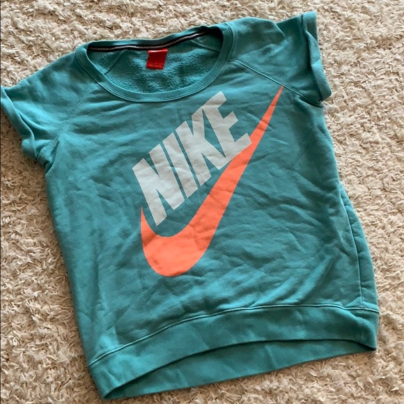 SWOOSH - Picture 2 of 5